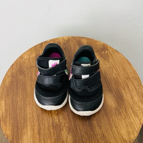 Nike Star Runner Black Sneakers Infants Size 5 - Picture 3 of 9